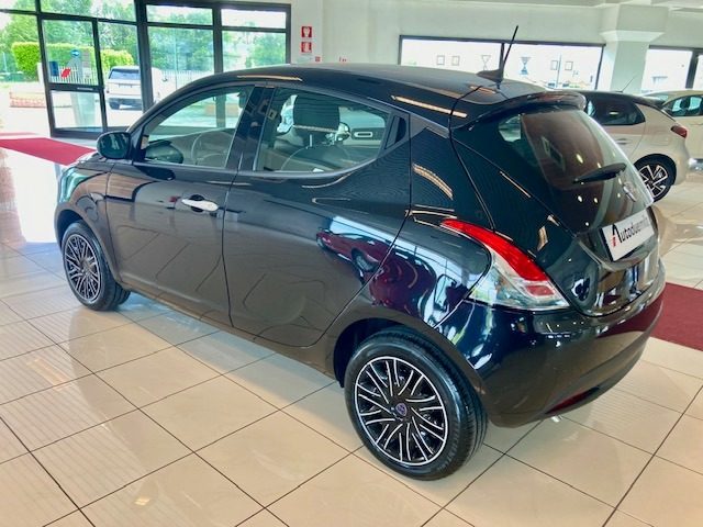 LANCIA Ypsilon usata, con Climatizzatore