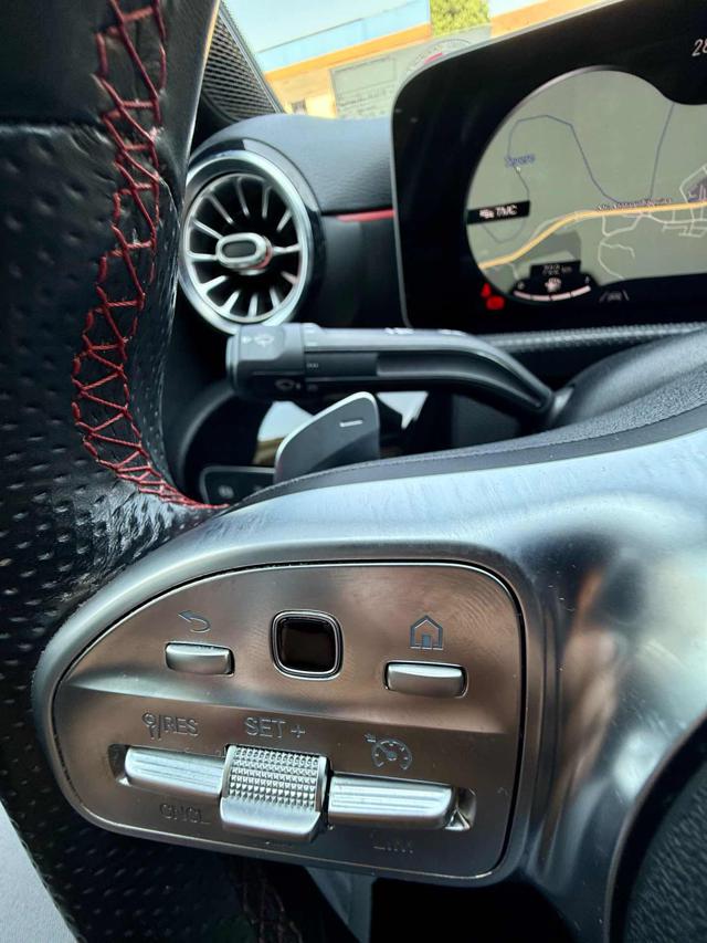 MERCEDES-BENZ A 180 usata, con Sistema di navigazione