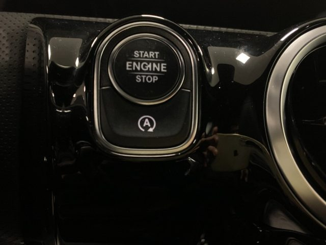 MERCEDES-BENZ A 180 usata, con Luci diurne