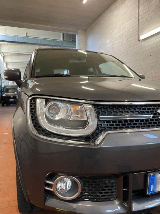 SUZUKI Ignis usata, con Fari LED