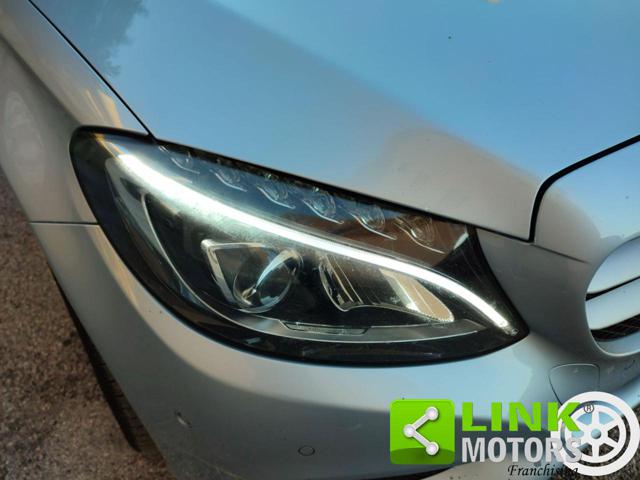 MERCEDES-BENZ C 220 usata, con Chiusura centralizzata