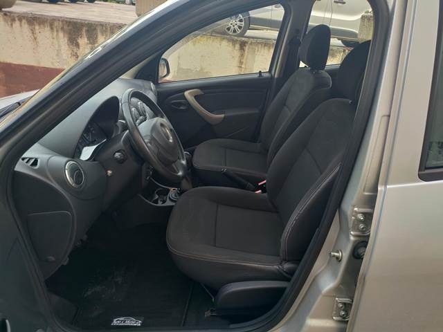 DACIA Sandero usata, con Autoradio
