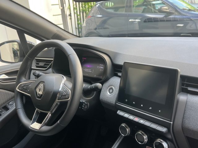 RENAULT Clio usata, con Climatizzatore