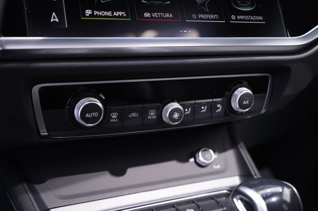 AUDI Q3 usata, con Specchietti laterali elettrici