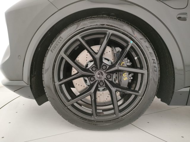 LOTUS Eletre usata, con Cerchi in lega