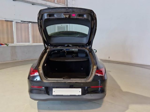 MERCEDES-BENZ CLA 180 usata, con Autoradio