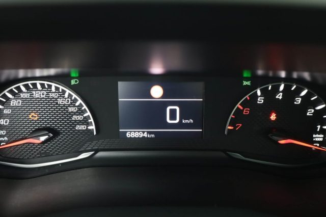 PEUGEOT 208 usata 6