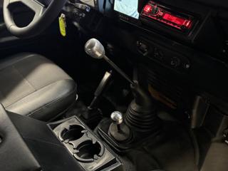LAND ROVER Defender usata 12