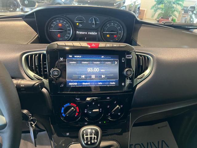 LANCIA Ypsilon usata, con Park Distance Control