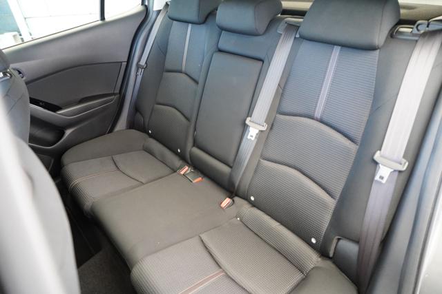 MAZDA 3 usata, con Airbag testa