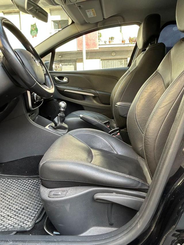 RENAULT Clio usata, con Park Distance Control