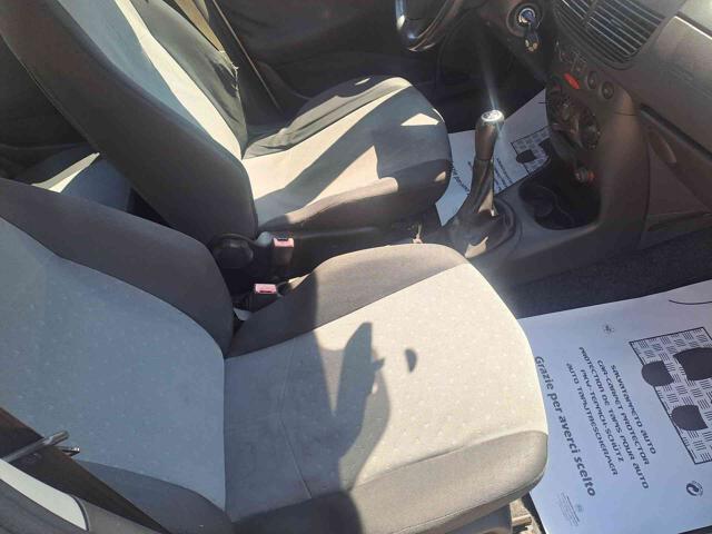 FIAT Punto usata, con Sedile posteriore sdoppiato
