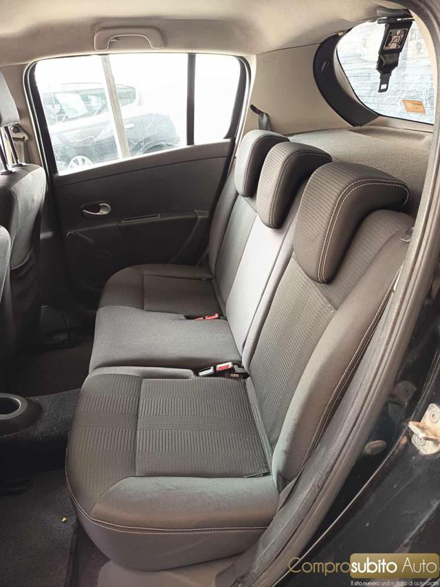 RENAULT Clio usata 16