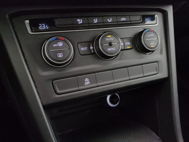 VOLKSWAGEN Touran usata, con Vetri oscurati