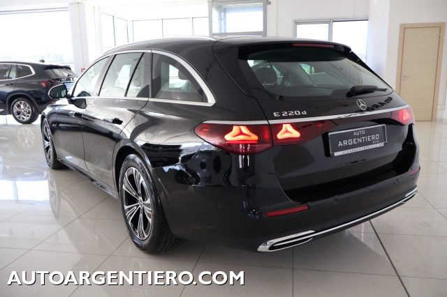 MERCEDES-BENZ E 220 usata, con Airbag laterali