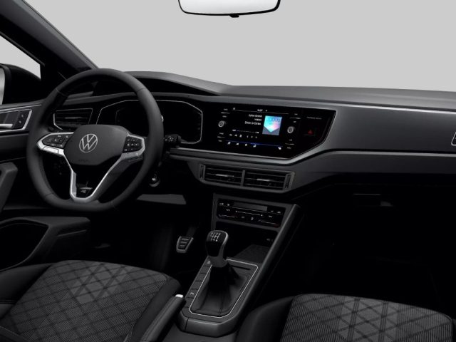 VOLKSWAGEN Taigo usata, con Autoradio