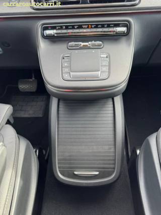 MERCEDES-BENZ V 250 usata, con Isofix