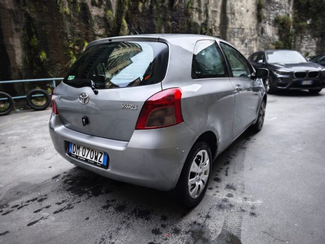 TOYOTA Yaris usata, con Airbag Passeggero