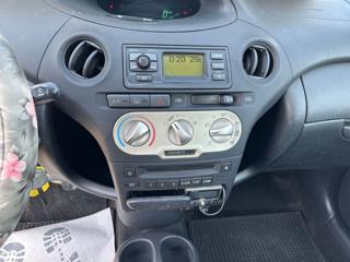 TOYOTA Yaris usata, con Sensori di parcheggio posteriori