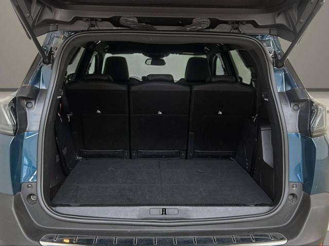 PEUGEOT 5008 usata, con Boardcomputer