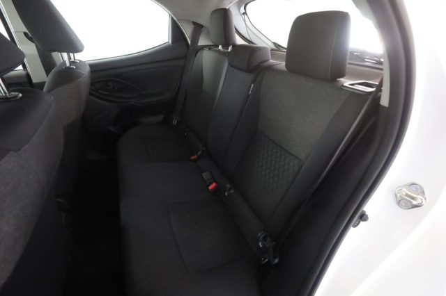 TOYOTA Yaris usata 3