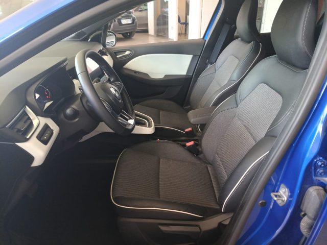 RENAULT Clio usata, con Autoradio