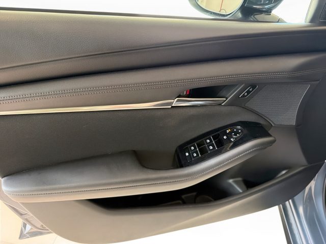 MAZDA 3 usata, con Fendinebbia