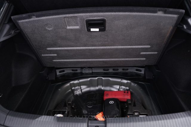 VOLKSWAGEN T-Roc usata 36