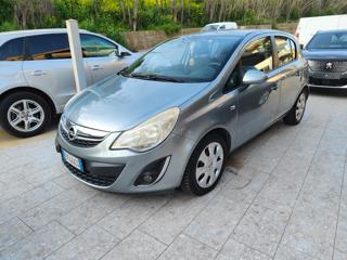 OPEL Corsa usata, con Airbag