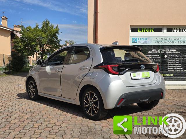 TOYOTA Yaris usata, con Airbag laterali