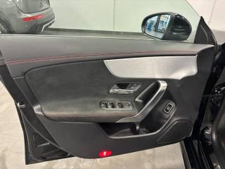 MERCEDES-BENZ CLA 200 usata, con USB