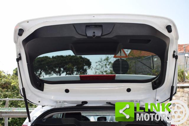 FORD Fiesta usata, con Servosterzo