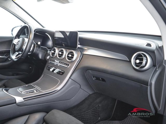 MERCEDES-BENZ GLC 300 usata 11