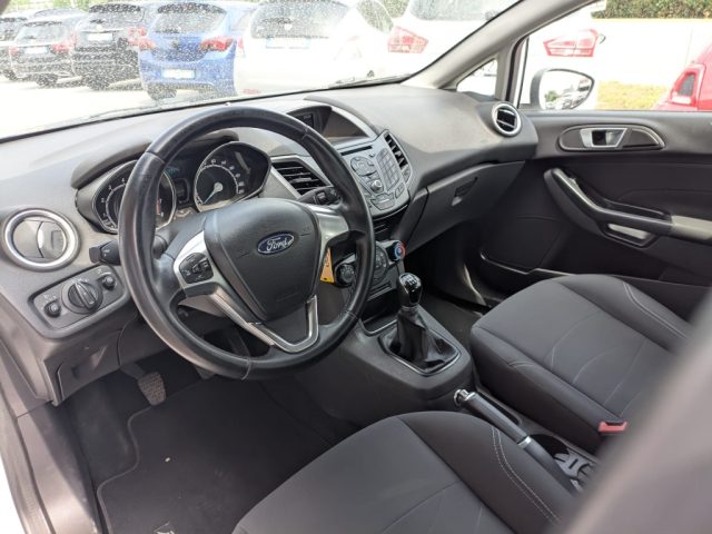 FORD Fiesta usata, con ESP