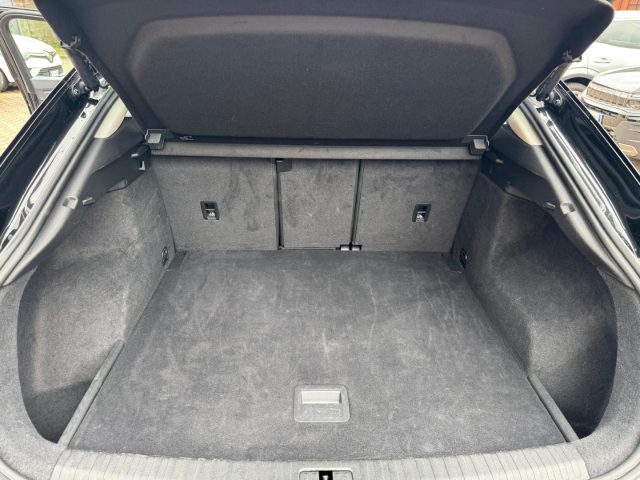 AUDI Q3 usata, con Park Distance Control