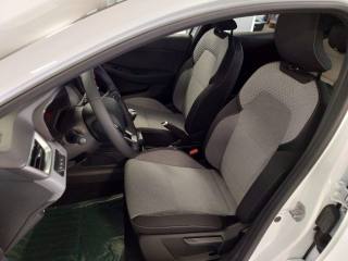 RENAULT Clio usata, con Touch screen