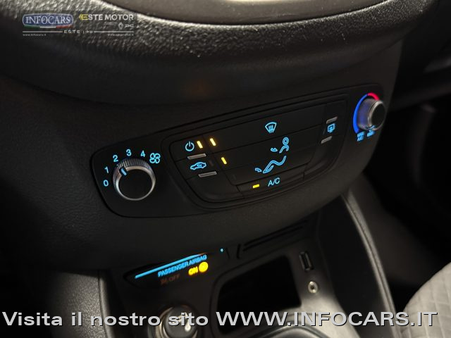FORD Tourneo Courier usata, con Vetri oscurati