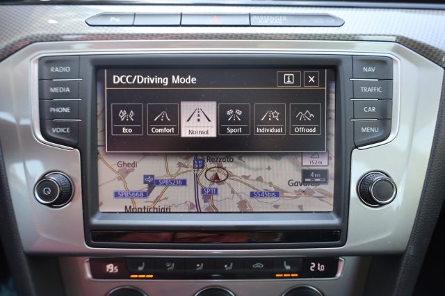 VOLKSWAGEN Passat Alltrack usata, con Pneumatici estivi