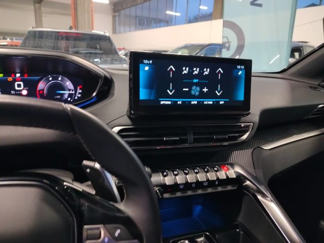 PEUGEOT 5008 usata 26