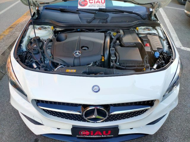 MERCEDES-BENZ CLA 200 usata, con Leve al volante