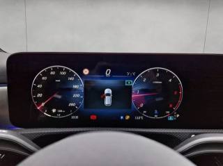 MERCEDES-BENZ A 180 usata, con Controllo automatico clima