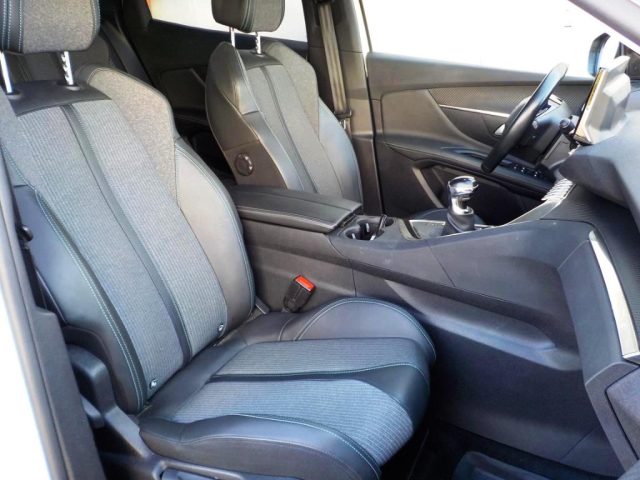 PEUGEOT 3008 usata, con Specchietti laterali elettrici