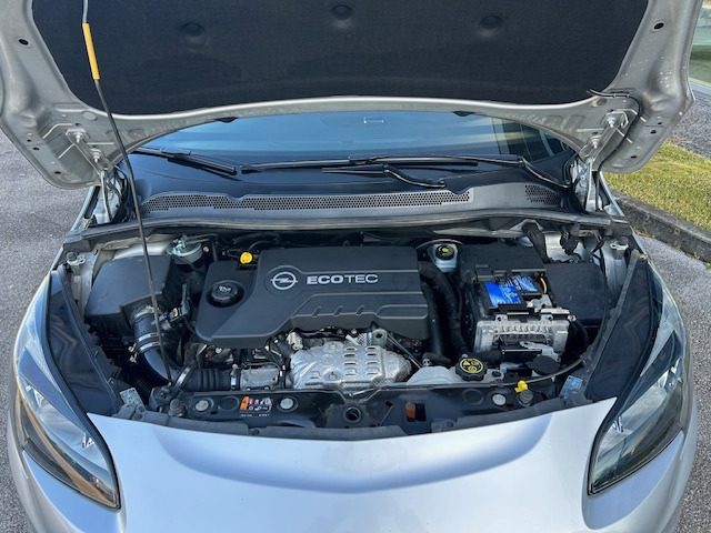 OPEL Corsa usata, con Bluetooth