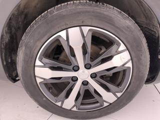 PEUGEOT 5008 usata, con Sensori di parcheggio posteriori