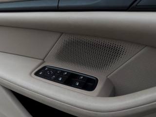 PORSCHE Taycan usata, con Servosterzo