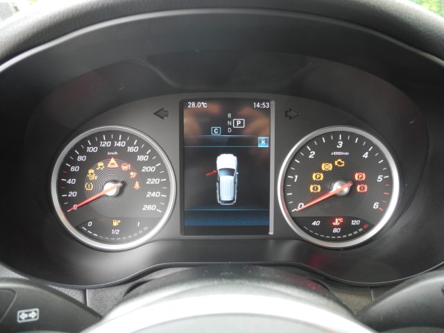 MERCEDES-BENZ GLC 220 usata, con Sistema di navigazione