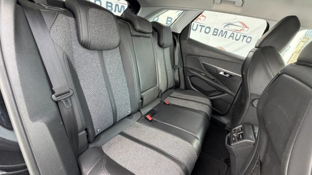 PEUGEOT 3008 usata, con Autoradio