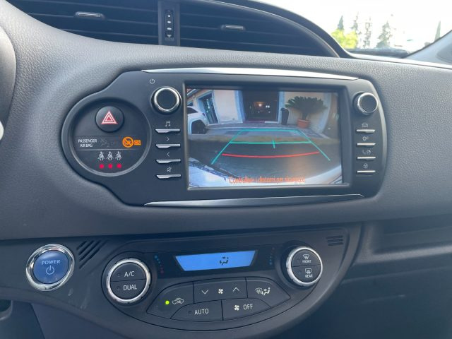 TOYOTA Yaris usata, con Cruise Control