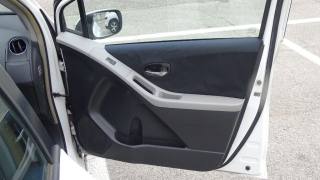 TOYOTA Yaris usata 50