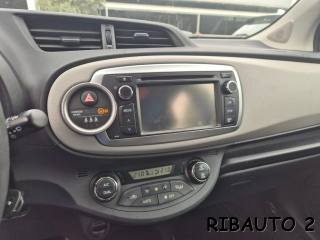 TOYOTA Yaris usata, con Controllo automatico clima